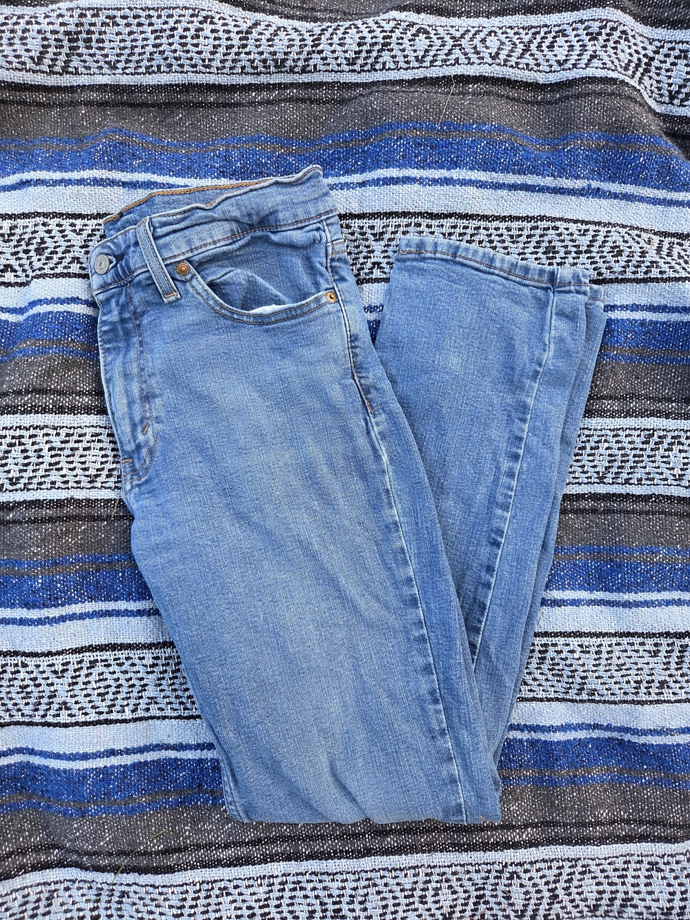 Levi's || Men's 32x32 || 511s Slim Straight || Classic Wash Jeans